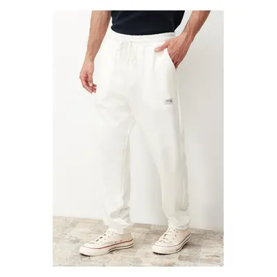 Trendyol Ecru Regular Fit Label Appliqued Pockets Stitched Sweatpants