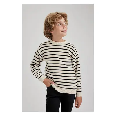 DEFACTO Boy&#39;s Striped Crew Neck Sweater