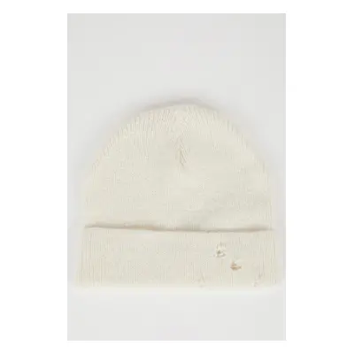 DEFACTO Women's Knitted Beanie