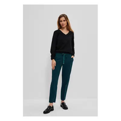 Trousers with a pleat