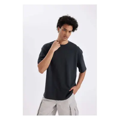 DEFACTO Men's Anthracite Oversize Fit Wide Cut Crew Neck Heavy Fabric Short Sleeve Basic T-Shirt