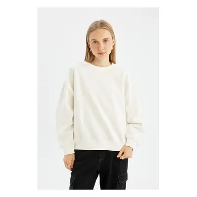 DEFACTO Cool Oversize Wide Pattern Crew Neck Thick Basic Plain Sweatshirt