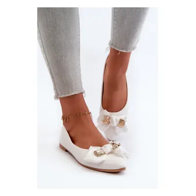 Women's ballerinas made of eco leather with bow and brooch, white satris