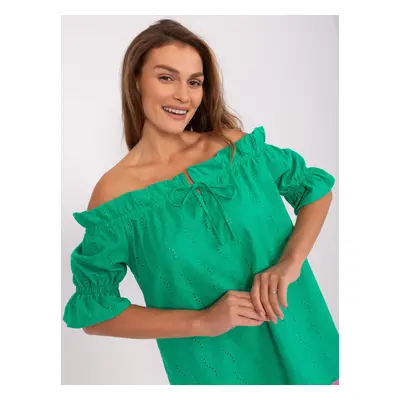 Green Spanish blouse with short sleeves