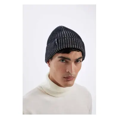 DEFACTO Men's Ribbed Knitted Beanie