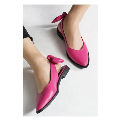 Mio Gusto Bonny Women's Fuchsia Flat Flat Shoes.