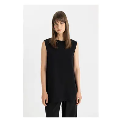 DEFACTO Regular Fit Crew Neck Basic Undershirt Tunic