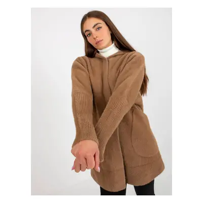 Light brown women's alpaca coat with Carolyn wool