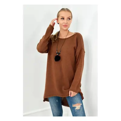 Sweater with necklace brown