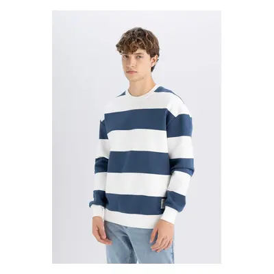 DEFACTO Men's Blue Boxy Fit Crew Neck Striped Sweatshirt