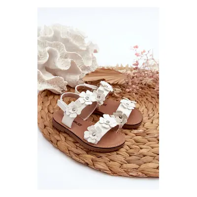 Patent leather children's sandals decorated with flowers, white Tinette