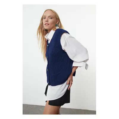 Trendyol Indigo Crew Neck Fitted Vest