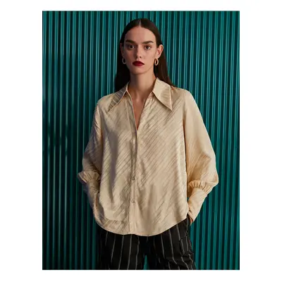 Koton Melis Ağazat X - Pointed Collar Satin Shirt