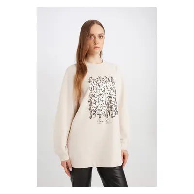 DEFACTO Relax Fit Crew Neck Shiny Printed Soft Fluffy Thin Sweatshirt Tunic