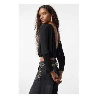 Trendyol Black Back Detail Crop Knit Blouse