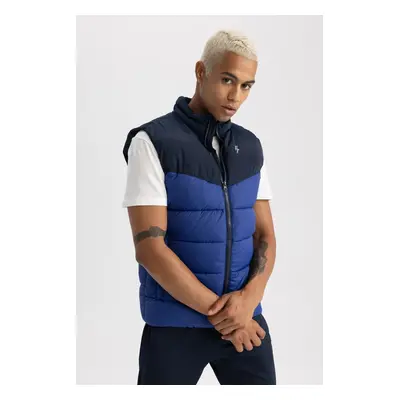 DEFACTO Fit Slim Fit Puffer Vest