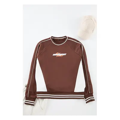 Trendyol Brown Oversize/Wide Cut Printed College Sweatshirt