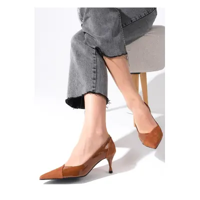 Mio Gusto Wendy Women's Tan Suede And Patent Leather Heeled Shoes