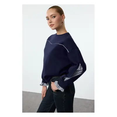 Trendyol Navy Blue Woven Detailed Relaxed/Comfortable Fit Thick Fleece Inside Knitted Sweatshirt