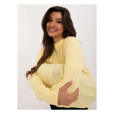 Light yellow sweater with cuffs