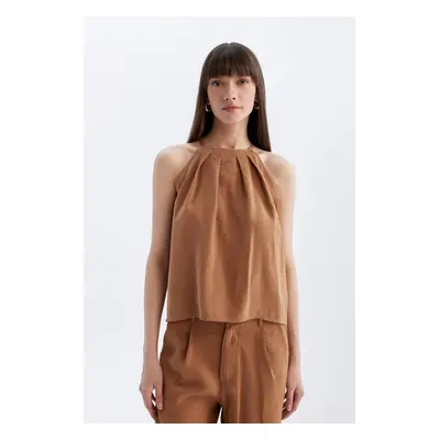 DEFACTO Regular Fit Round Neck Sleeveless Blouse