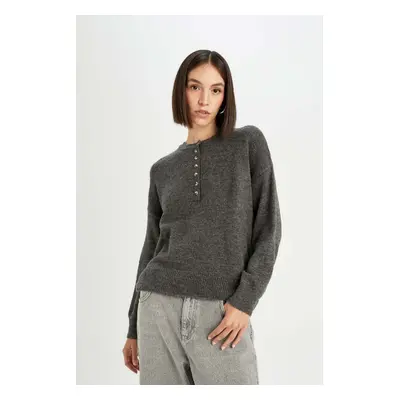 DEFACTO Relax Fit Buttoned Collar Knitwear Sweater