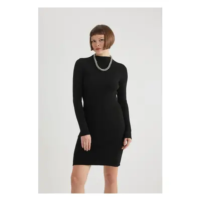 DEFACTO Fitted Long Sleeve Dress