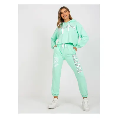 Light green tracksuit with sweatshirt