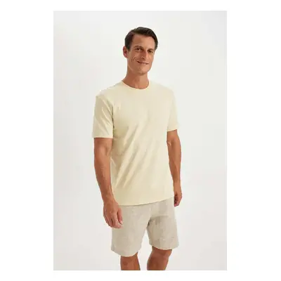 DEFACTO New Regular Fit Crew Neck Basic Short Sleeve T-Shirt