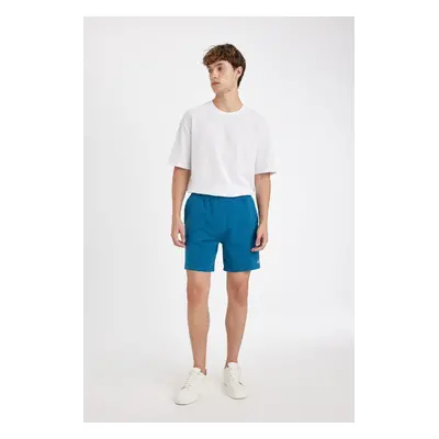 DEFACTO Slim Fit Slim Cut Skinny Leg Shorts