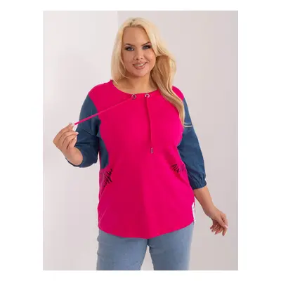 Plus-size fuchsia blouse with 3/4 sleeves