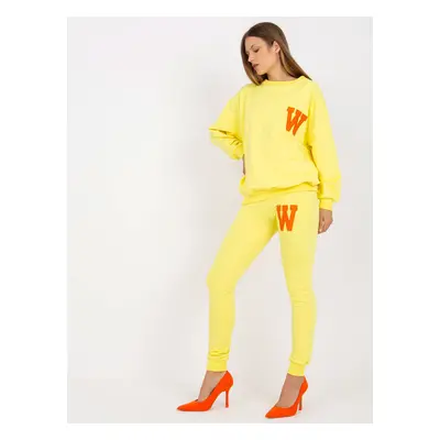 Yellow two-piece sweatshirt with trousers