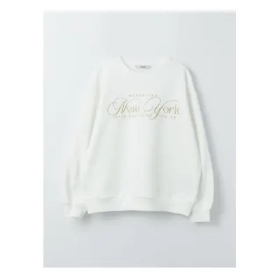 LC Waikiki Crew Neck Embroidered Long Sleeve Oversize Women's Sweatshirt