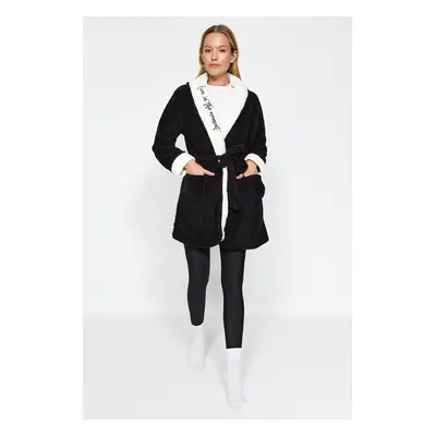 Trendyol Black Belted Pocket Slogan Embroidered Wellsoft Winter Knitted Dressing Gown