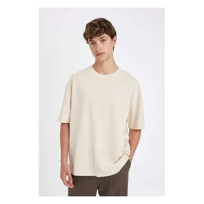 DEFACTO Men's Beige Oversize Fit Wide Cut Crew Neck Heavy Fabric Short Sleeve Basic T-Shirt