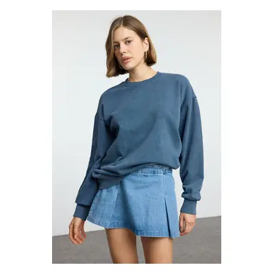 Trendyol Indigo Washed Oversize/Relaxed Fit Basic Crew Neck Knitted Sweatshirt