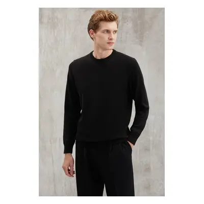 GRIMELANGE Battis Men's 50% Cotton Special Silk Touch Anti-pilling Soft Round Neck Black Sweate