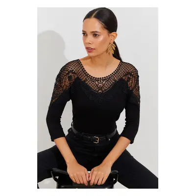 Cool & Sexy Women's Black Lace Detailed Blouse