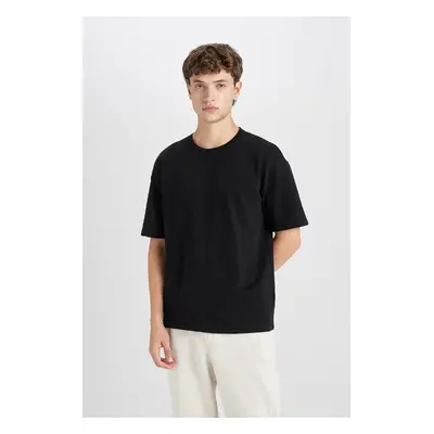 DEFACTO Men's Black Boxy Fit Wide Cut Crew Neck Cotton Short Sleeve Basic T-Shirt