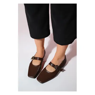 LuviShoes BLUFF Brown Skin Flat Toe Women's Flat Shoes