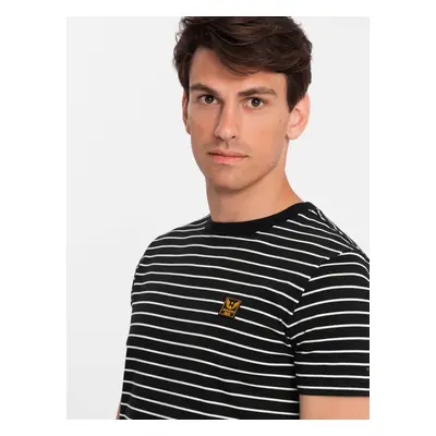 Men's striped t-shirt with patch by Ombre Design - black and white