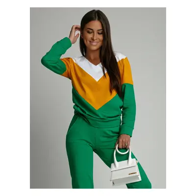 Women's tracksuit in green