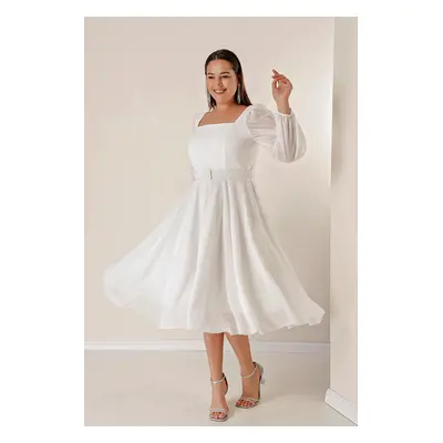 By Saygı szögletes nyakú derékszíjas bélelt plus size sifon ruha