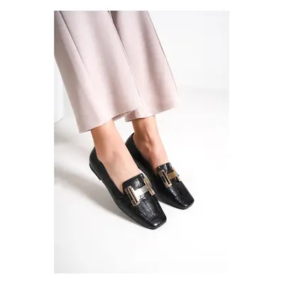 Capone Outfitters Capone Flat Toe Women's Loafers With Metal Buckles Accessorised, Black