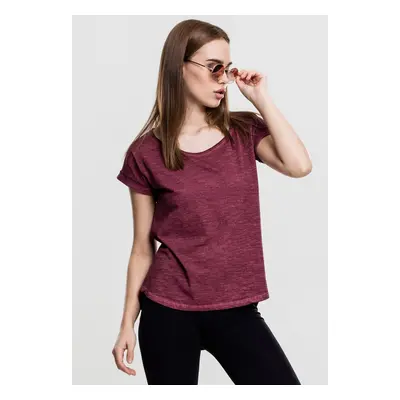 Women's long-back T-shirt in the shape of a spray with burgundy color