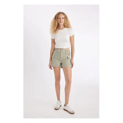 DEFACTO Regular Fit Regular Waist Short Leg Poplin Shorts