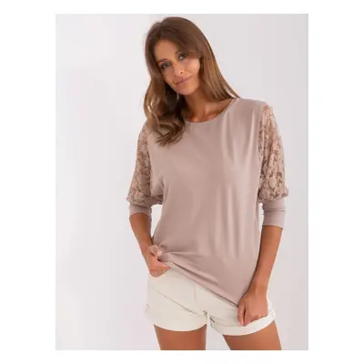 Havana RUE PARIS beige blouse with lace on the sleeves