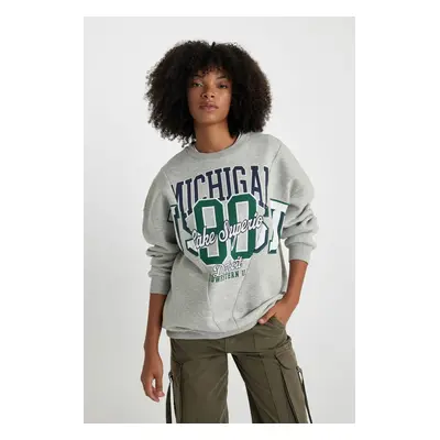 DEFACTO Oversize Fit Crew Neck Thick Sweatshirt