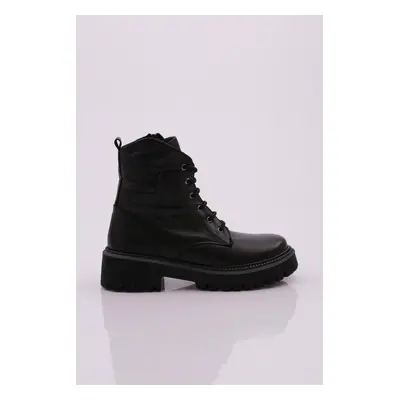 DGN Women's Lace-Up Boots