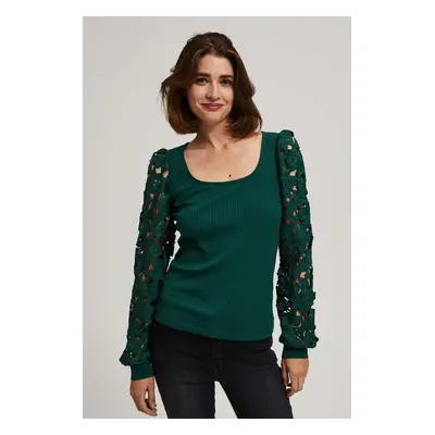 Blouse with lace sleeves